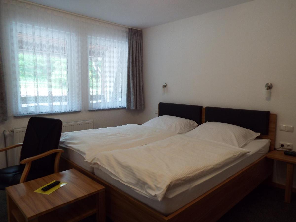 Hotel Garni Zum Reinhardswald Gewissenruh Exteriör bild