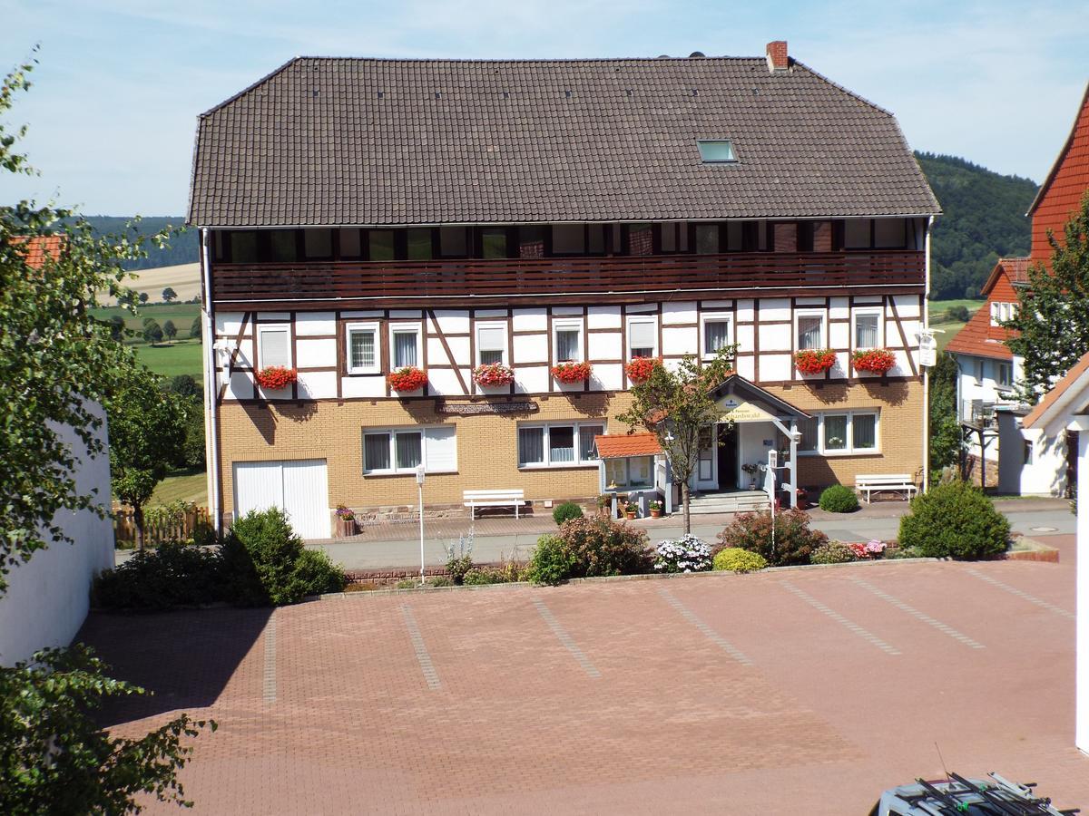 Hotel Garni Zum Reinhardswald Gewissenruh Exteriör bild